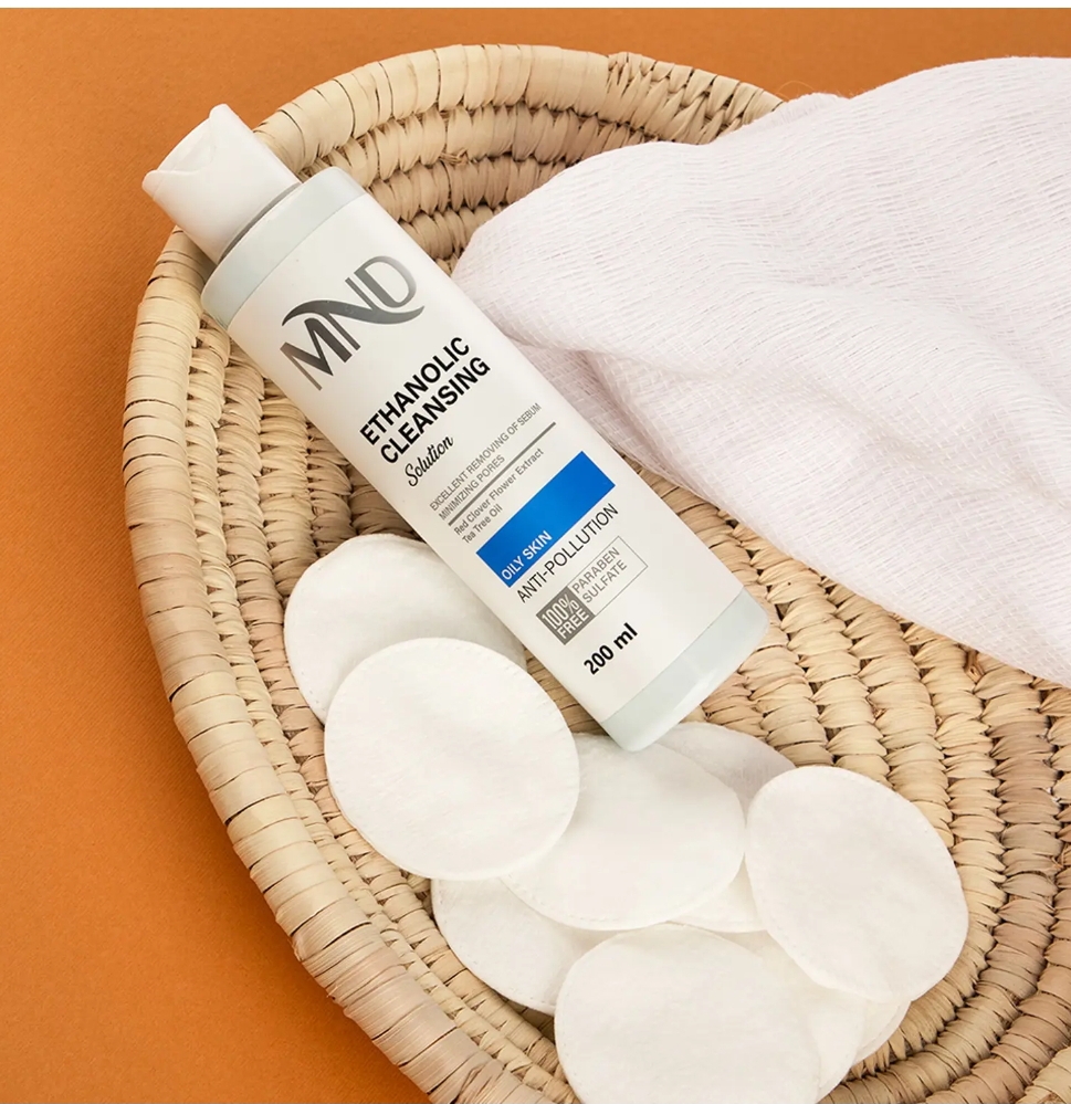 محلول پاک کننده اتانولی مناسب پوست چرب ام ان دی 200 میلی‌لیتر